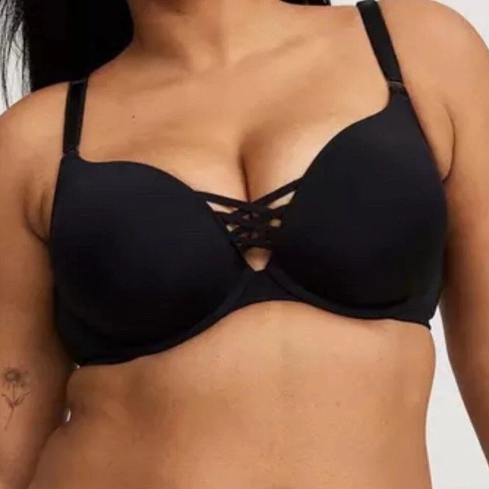 Torrid Curve XO‎ Plunge Push Up Bra Women’s Size 46DDD Underwire Black Lattice